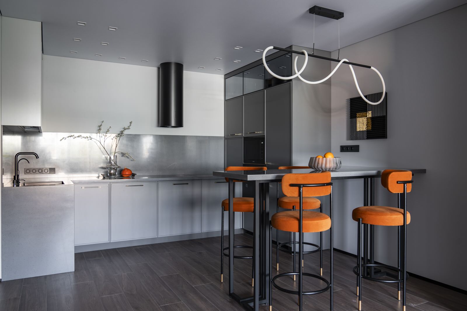 Новая реализованная кухня совместно с дизайнером Яной Васильевой