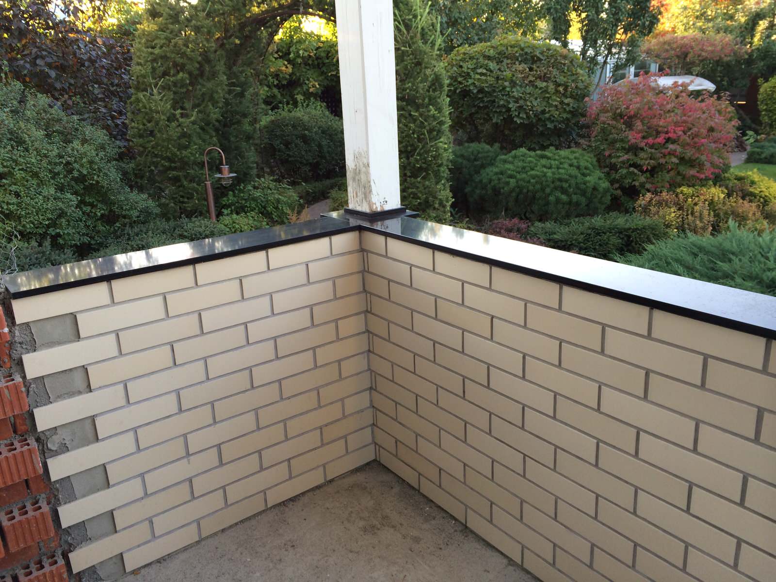 Обложка проекта: Деревня Борзые, накрывные крышки на входной группе