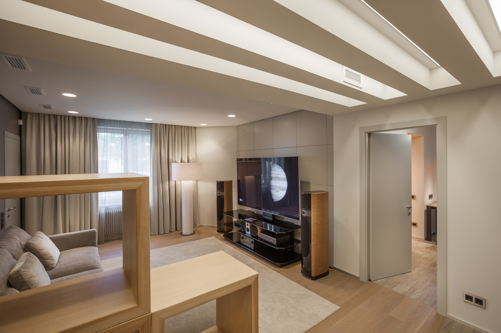 "102 оттенка серого " квартира