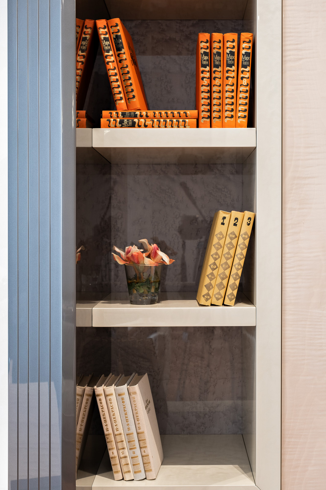 Дом на набережной