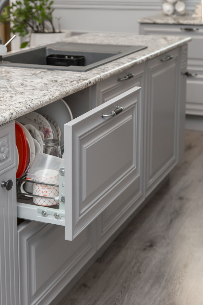 Классическая кухня для старого фонда Санкт-Петербурга