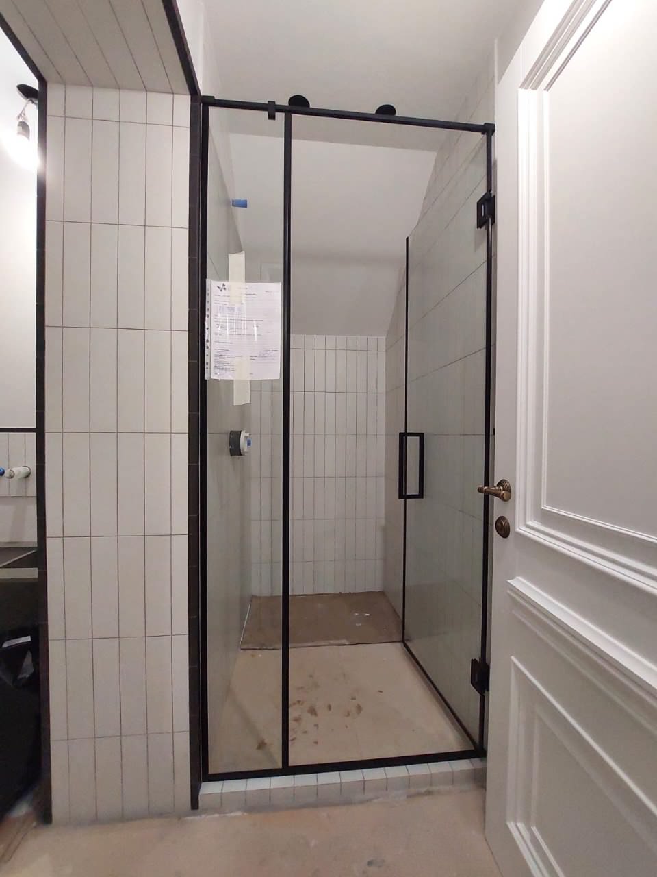 Душевая кабина/ванная комната