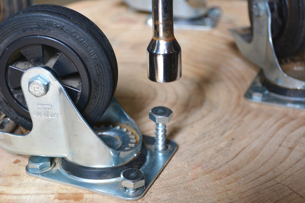 DIY: Журнальный столик своими руками из дерева