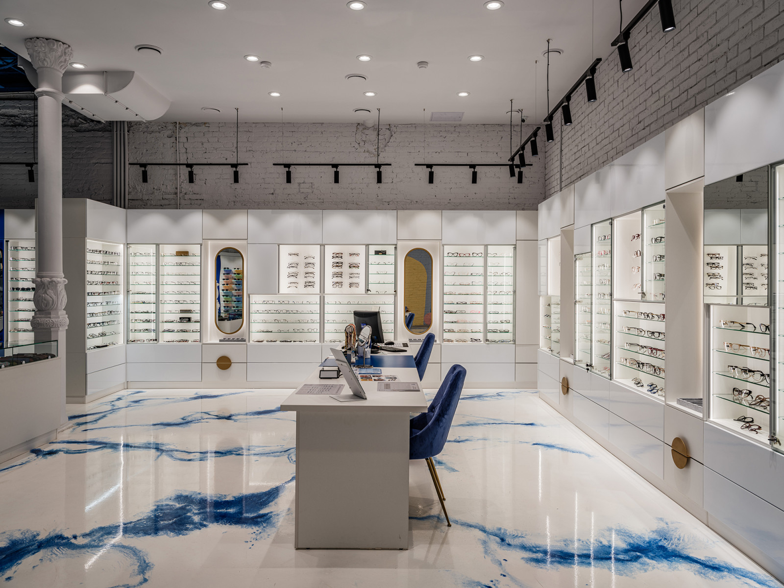 Дизайн интерьера магазина оптики