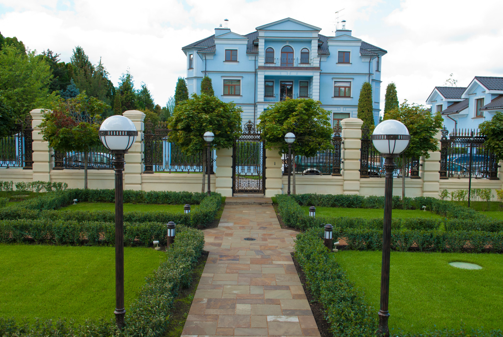 Фоновое изображение профиля Ландшафтная компания ЭКОПОЧВА