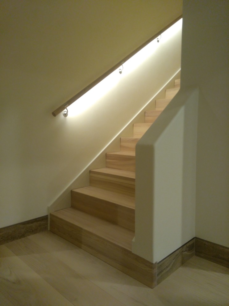 Облицовка лестницы в квартире