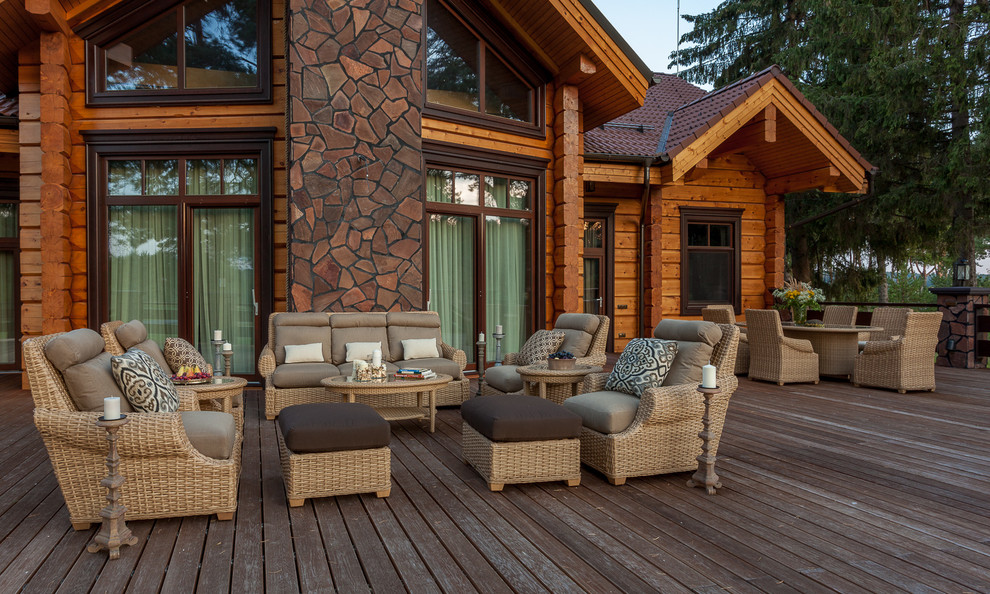 Деревянный дом в классическом стиле