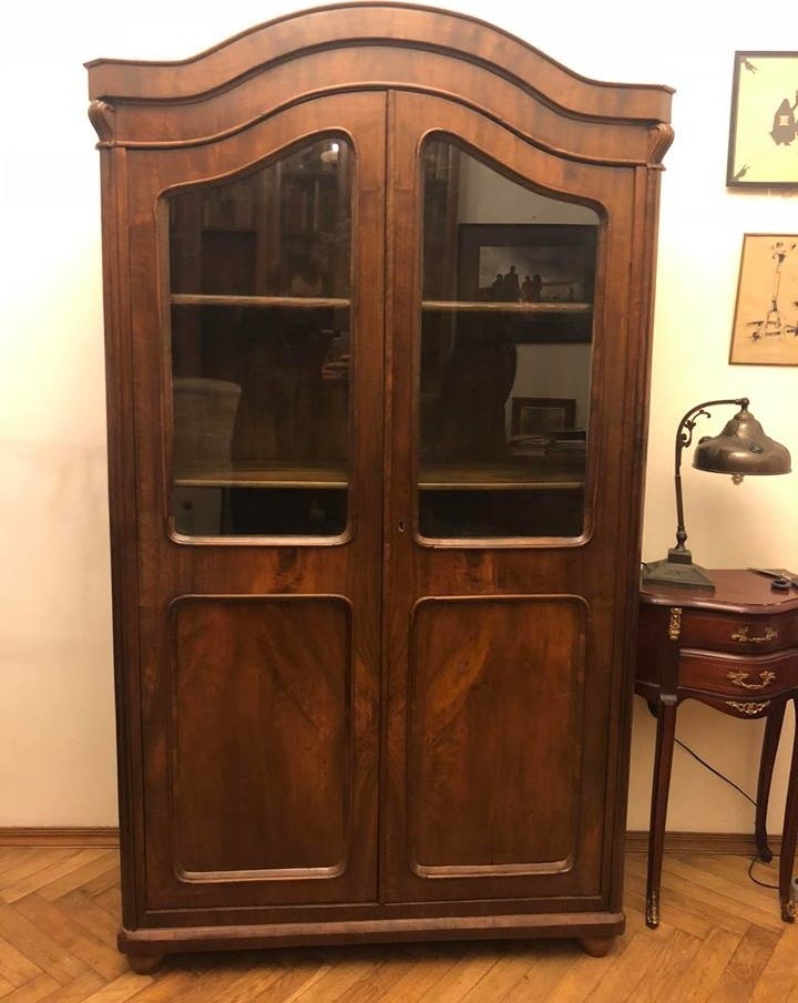 Обложка проекта: Реставрация книжного шкафа XIX века