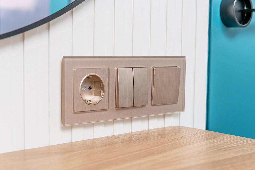 Werkel в новом проекте Евгении и Максима Константиновых, Олеси Деркач