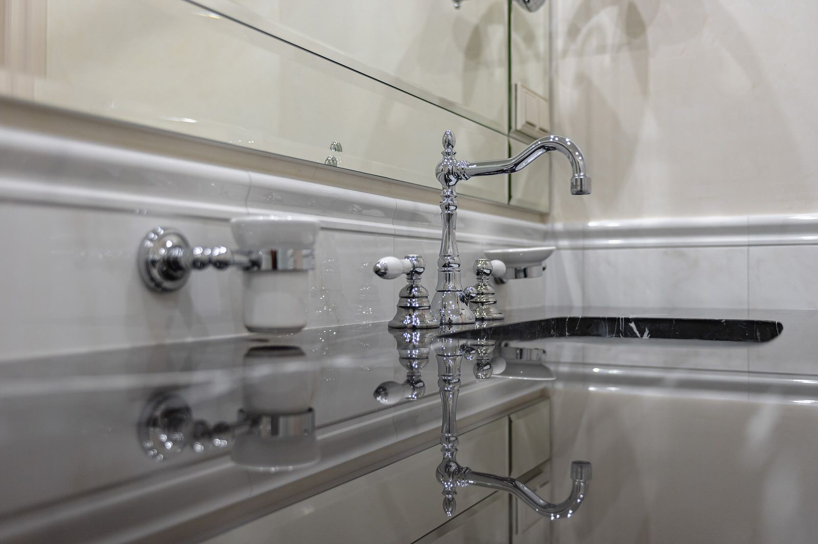 ЖК ЗАЗЕРКАЛЬЕ 408