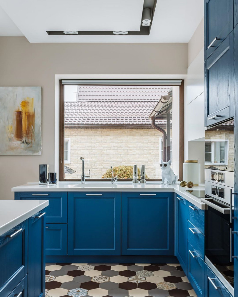 Кухня цвета ультрамарин