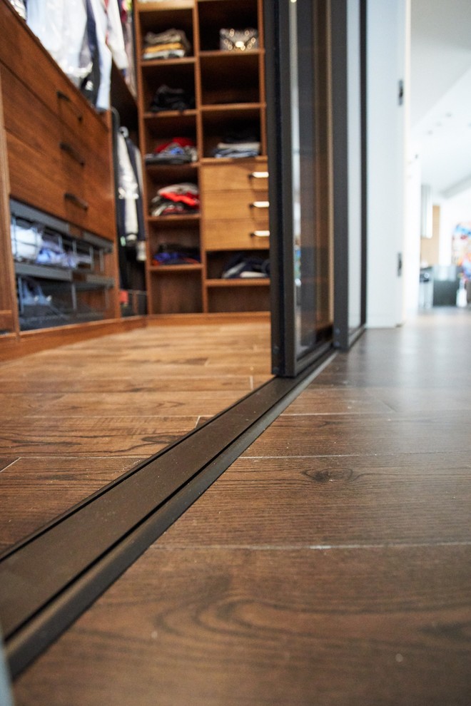 Раздвижные двери S1200 raumplus темная бронза для гардеробной