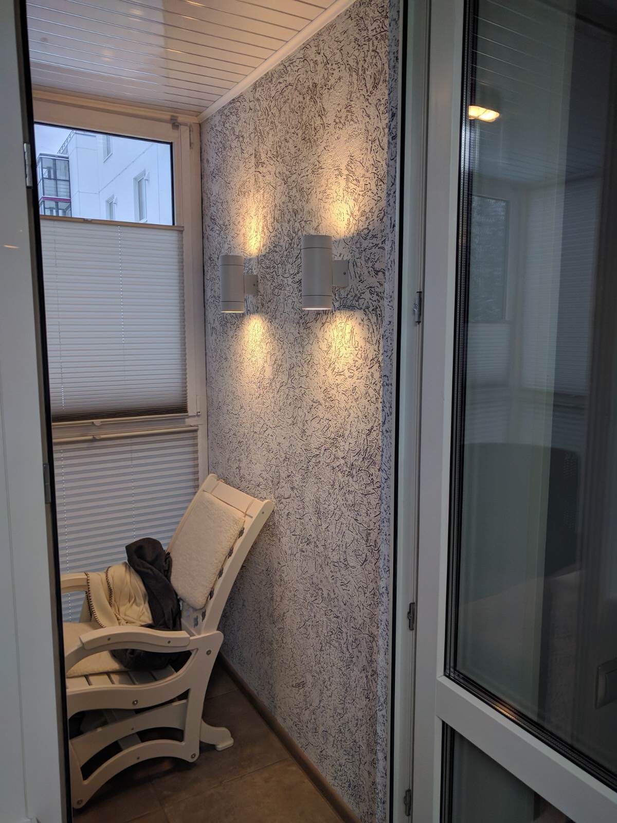 Новостройка для двух интеллигентов и компании,56 м.кв.