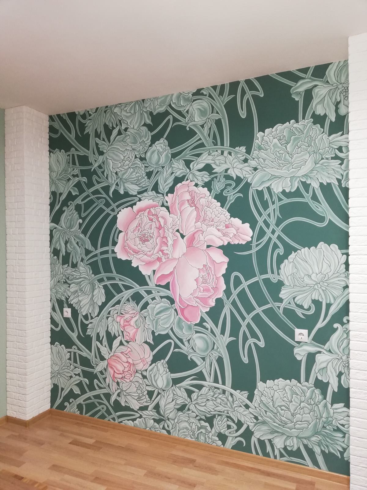 Дизайн проект комнаты для девочек. Роспись на стене в стиле Модерн