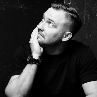 Артём Бобров