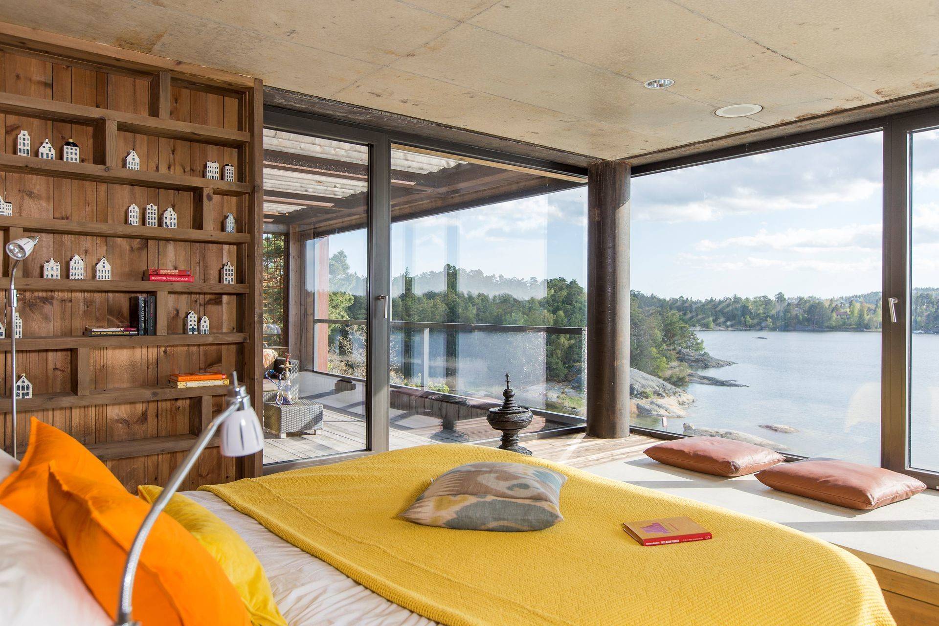 Houzz Швеция: Яркое солнце на утесе в Стокгольме