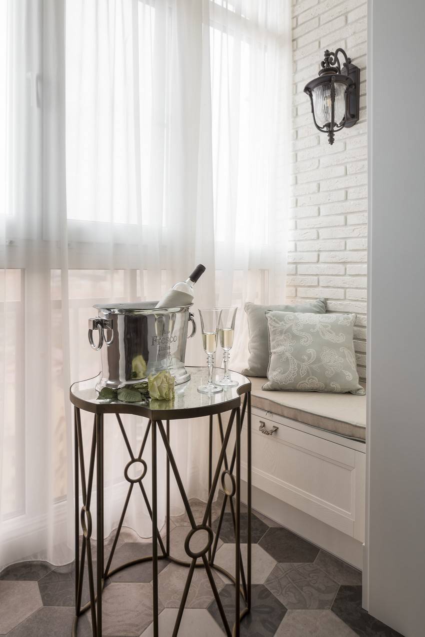 Houzz тур: Квартира с четырьмя лоджиями и тремя хозяйками