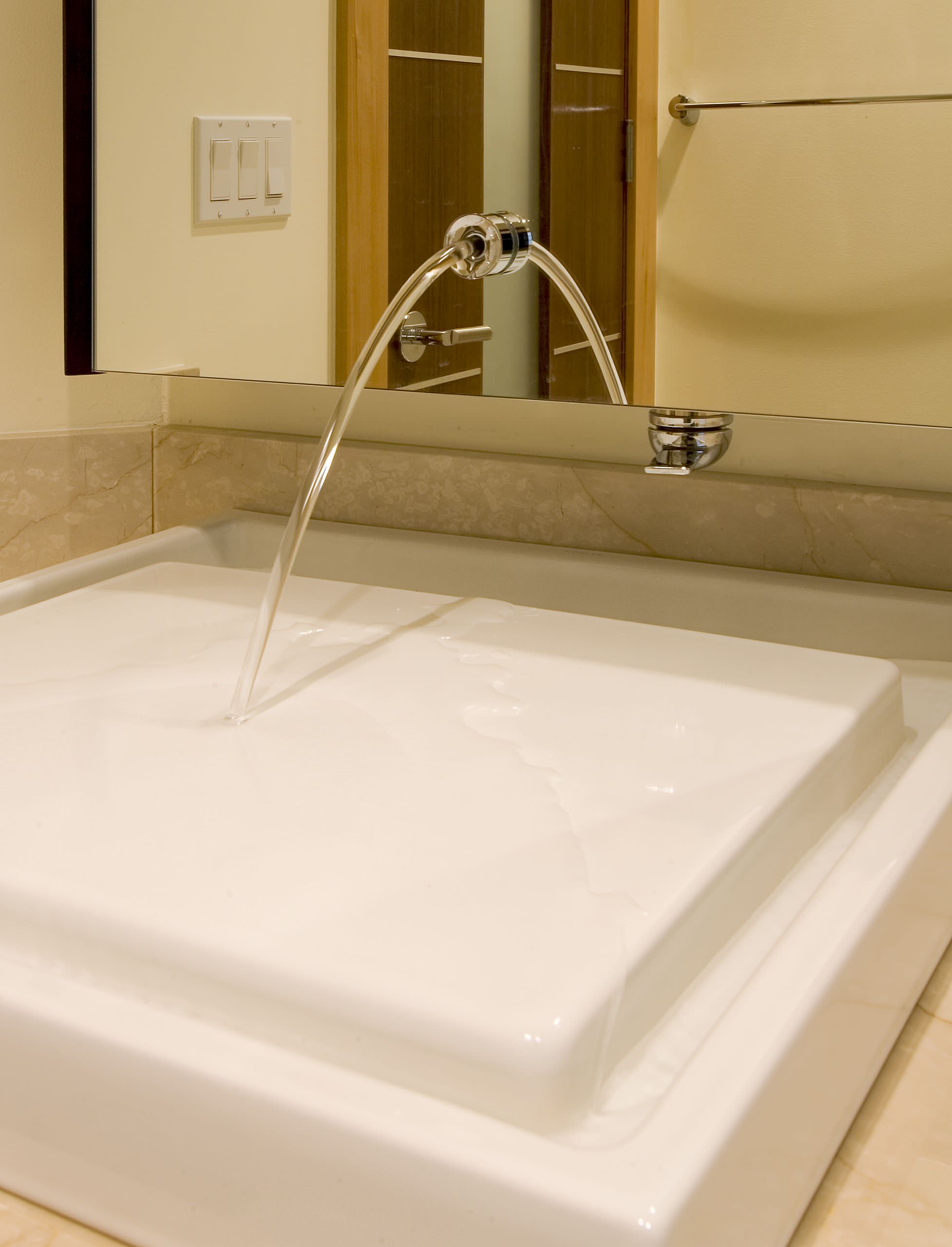 Электронная сантехника: Зачем она вашему дому