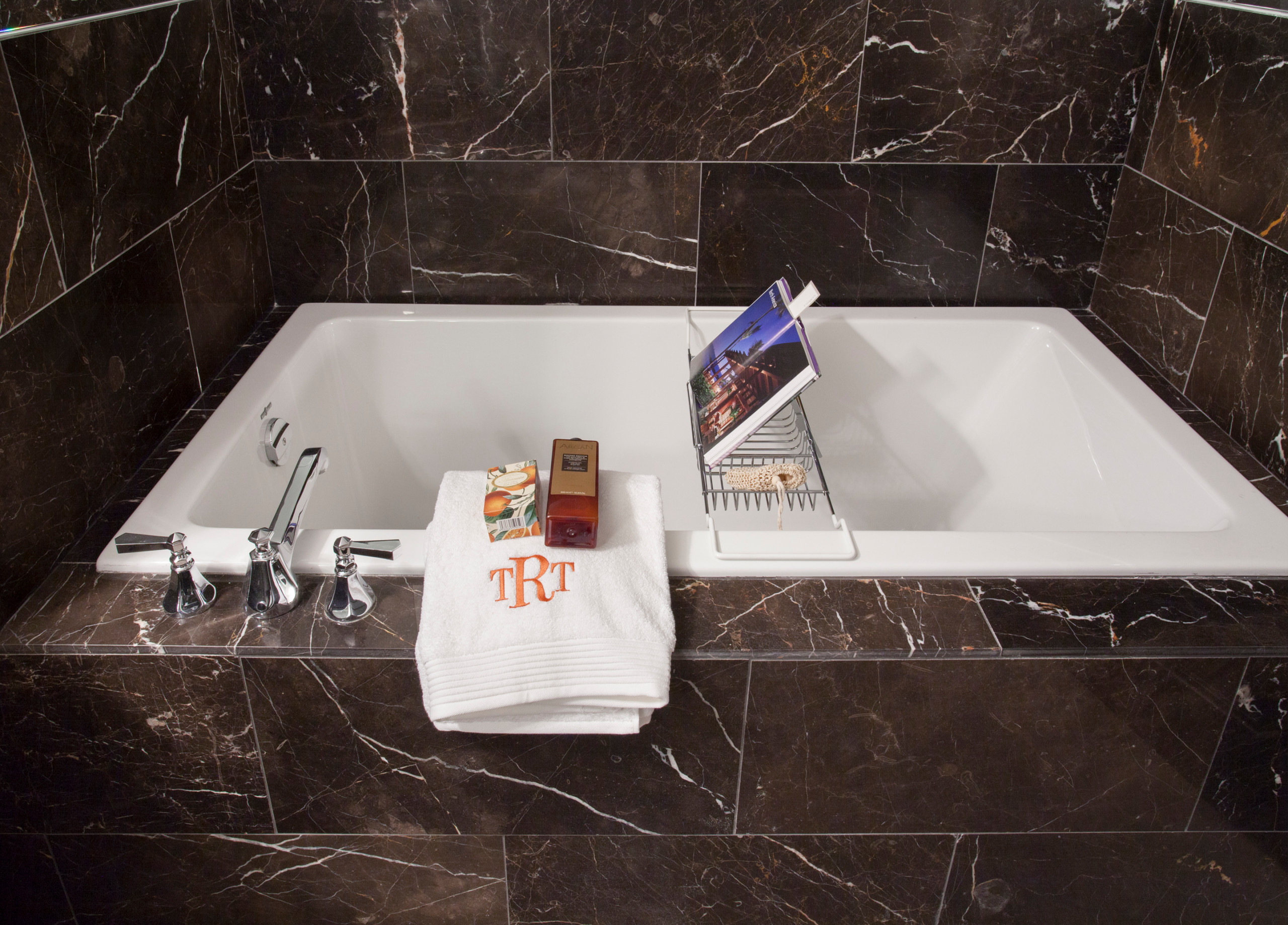 Факторы риска: Безопасные материалы для детской и дома в целом