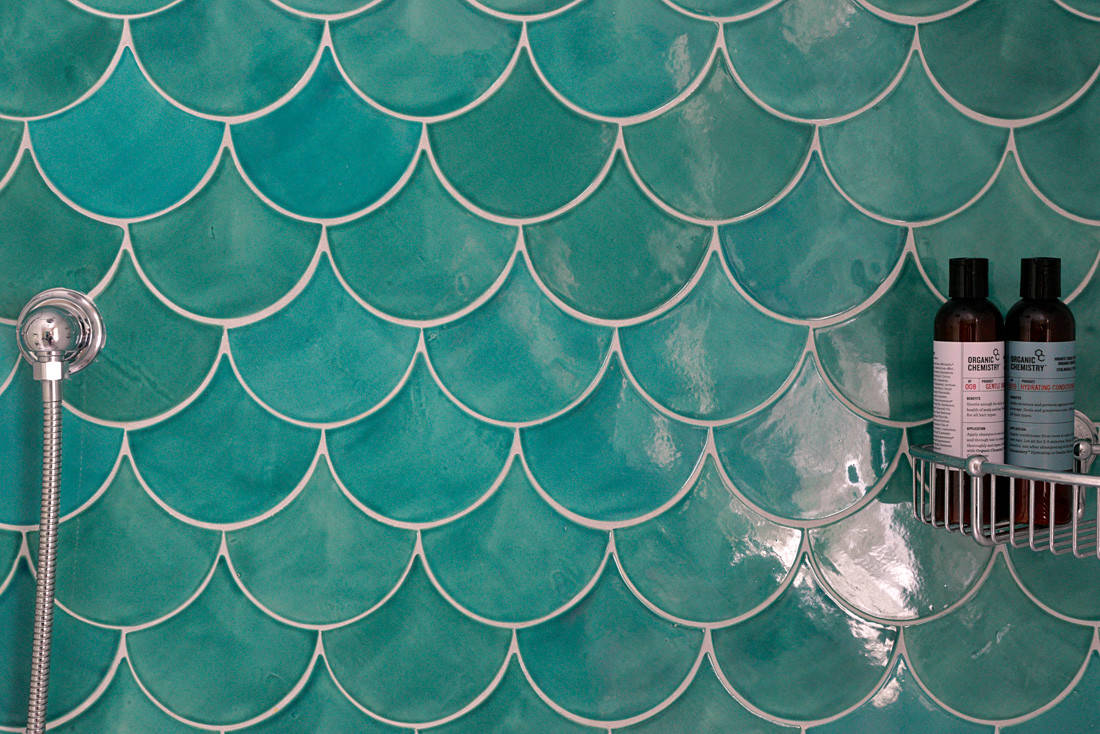 Дизайн-дебаты: Какую плитку выбрать в маленькую ванную комнату