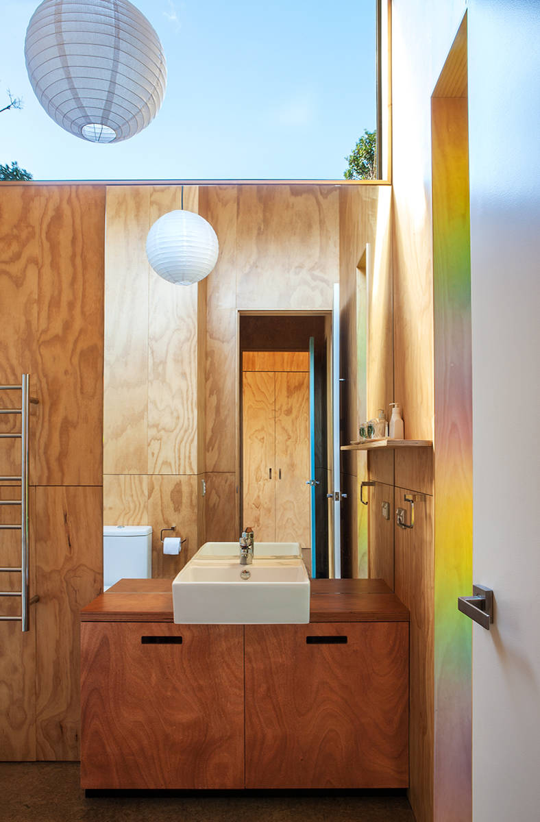 Houzz Новая Зеландия: Дом на скале под раскидистым деревом