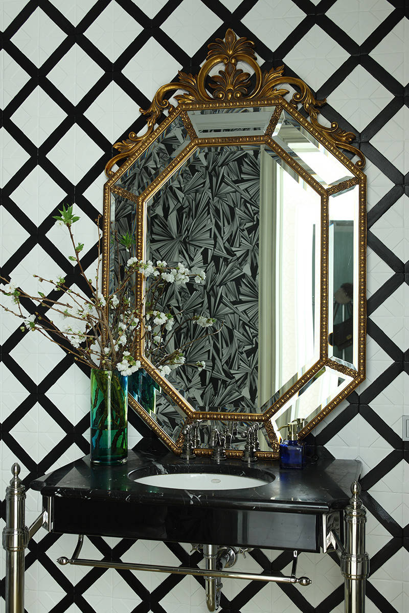 Houzz тур: Дом в Подмосковье с анфиладой комнат и арт-объектами