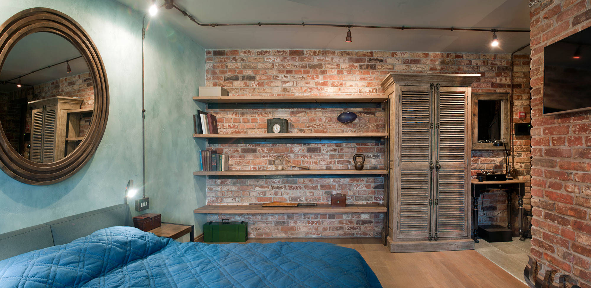 Houzz тур: Лофт в Москве с неожиданной стеклянной стеной