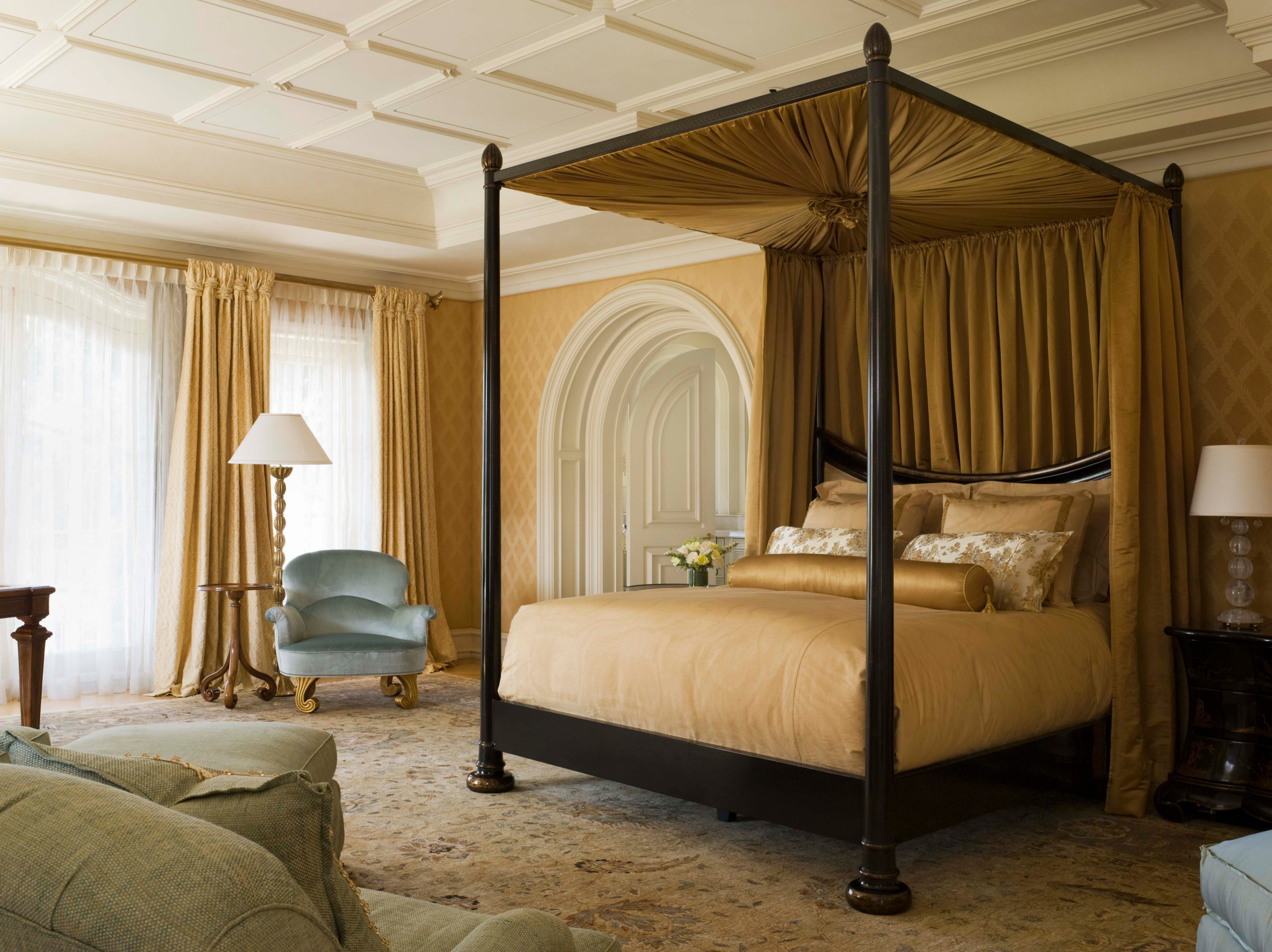 Под покровом ночи: Необычные способы использования балдахина