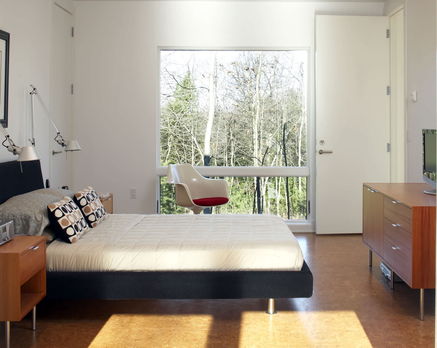 9 советов по выбору напольного покрытия для спальни