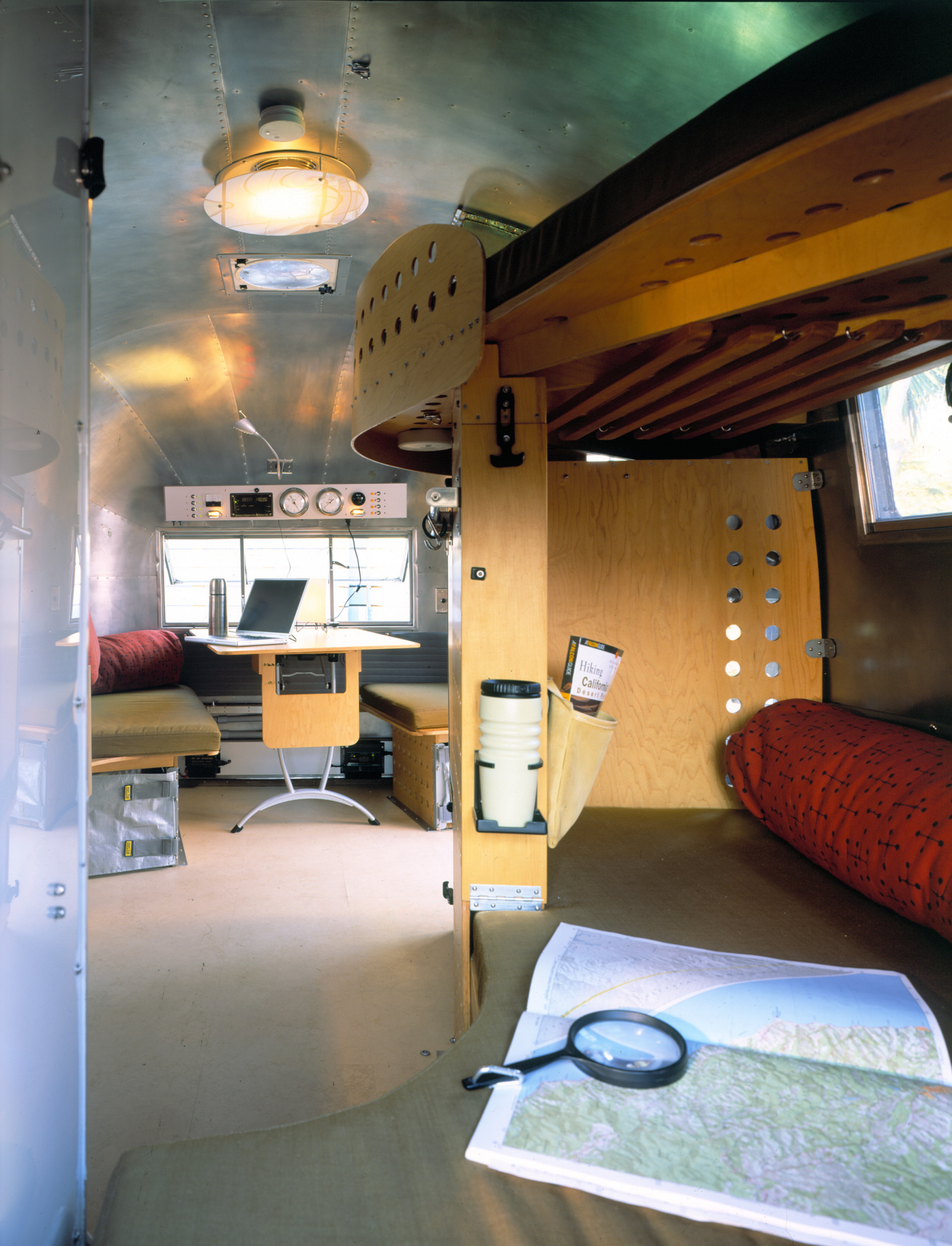 Поехали! 11 домов на колесах из разных стран