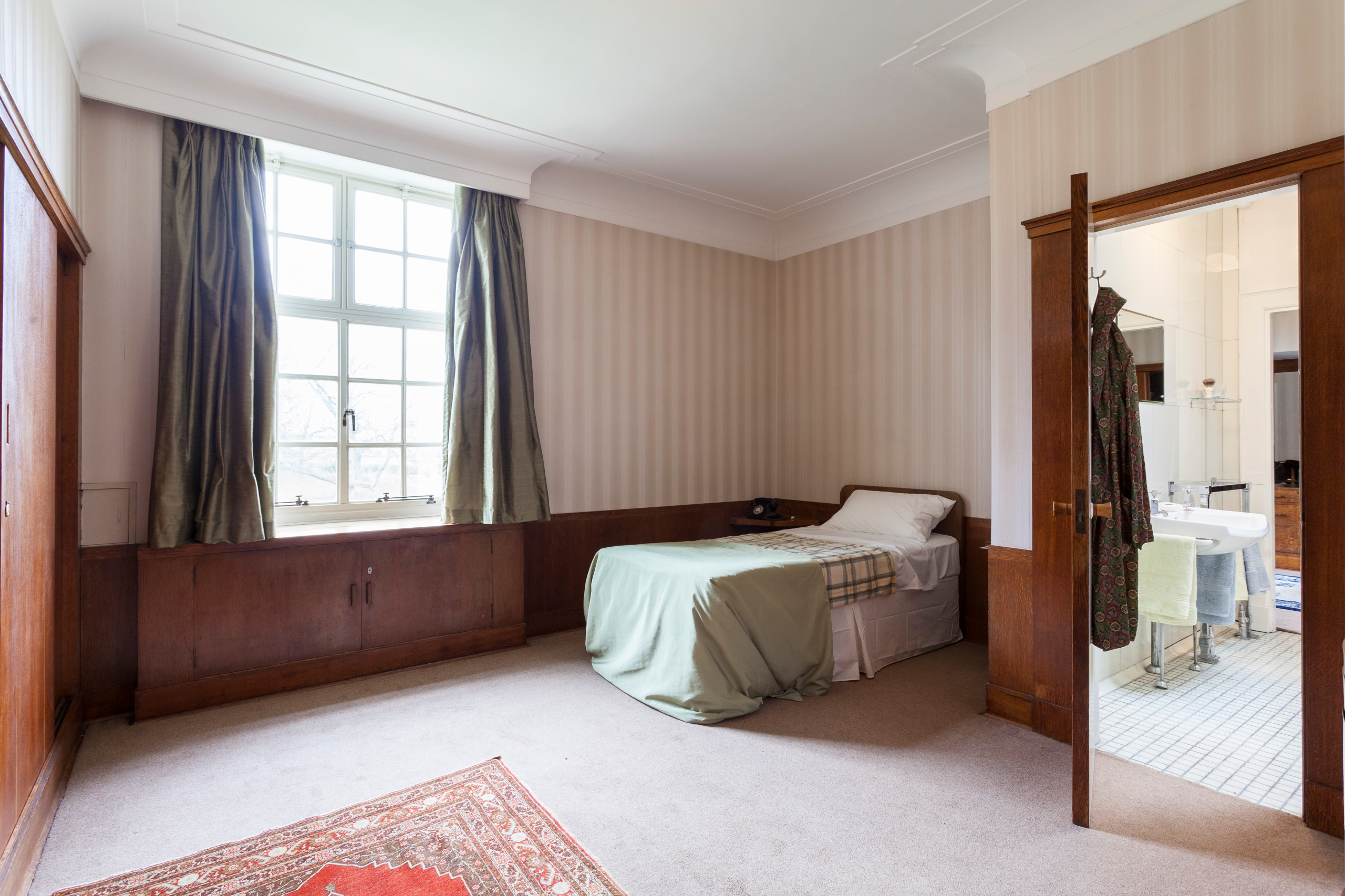 Houzz Британия: Средневековый дворец, оформленный в стиле ар деко