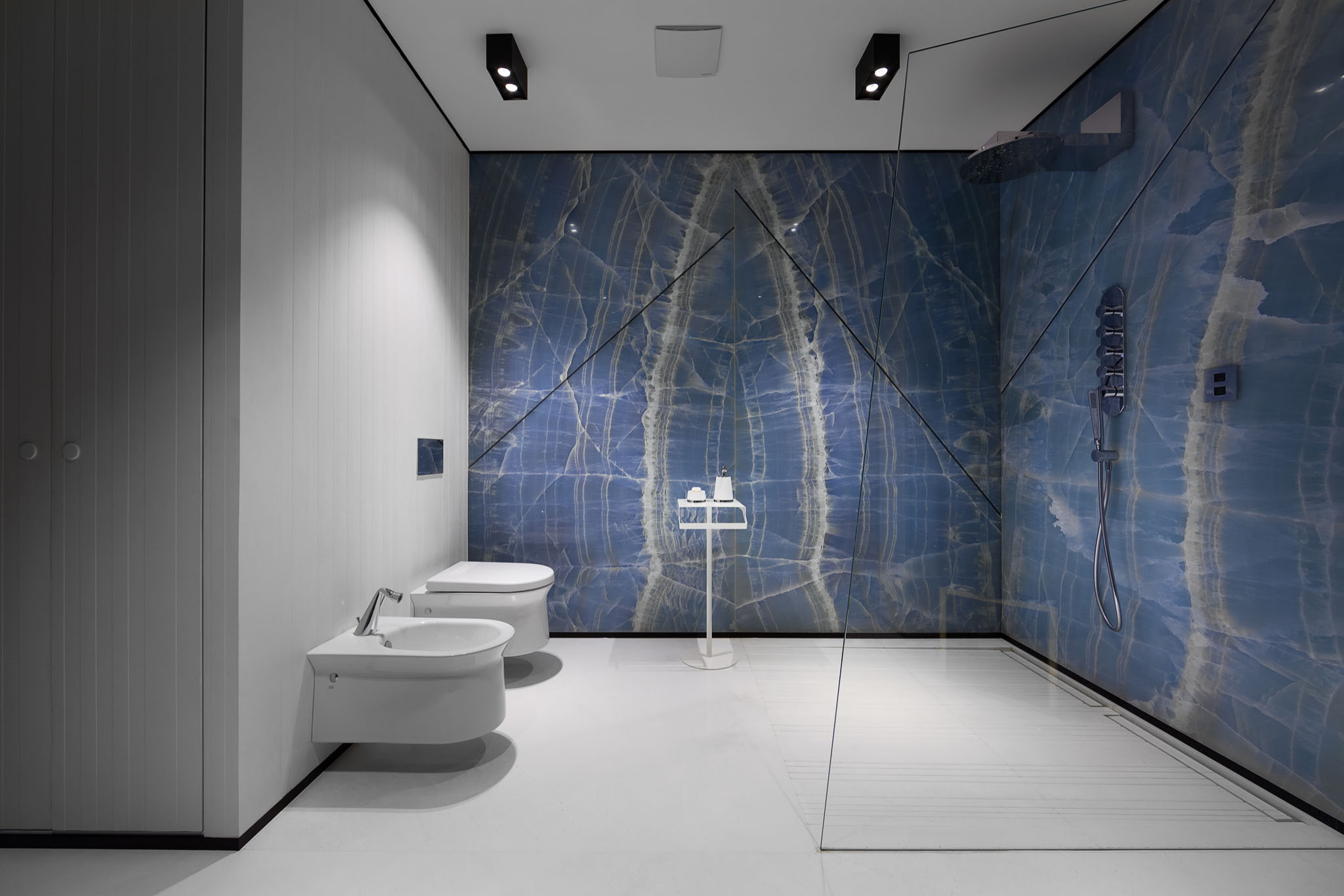 Houzz Украина: Квартира для семьи, которой наскучил бежевый