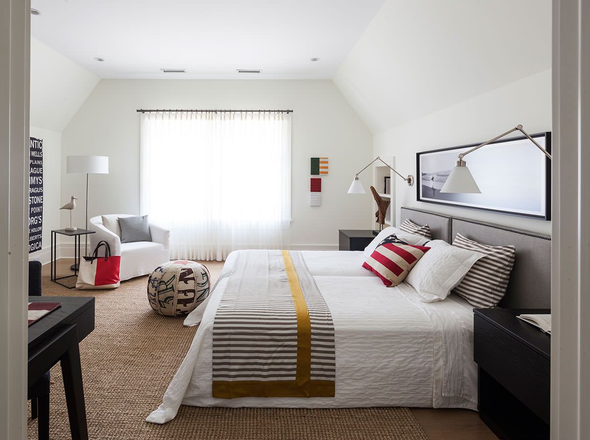 Как застилать кровать так, чтобы она была главным украшением спальни