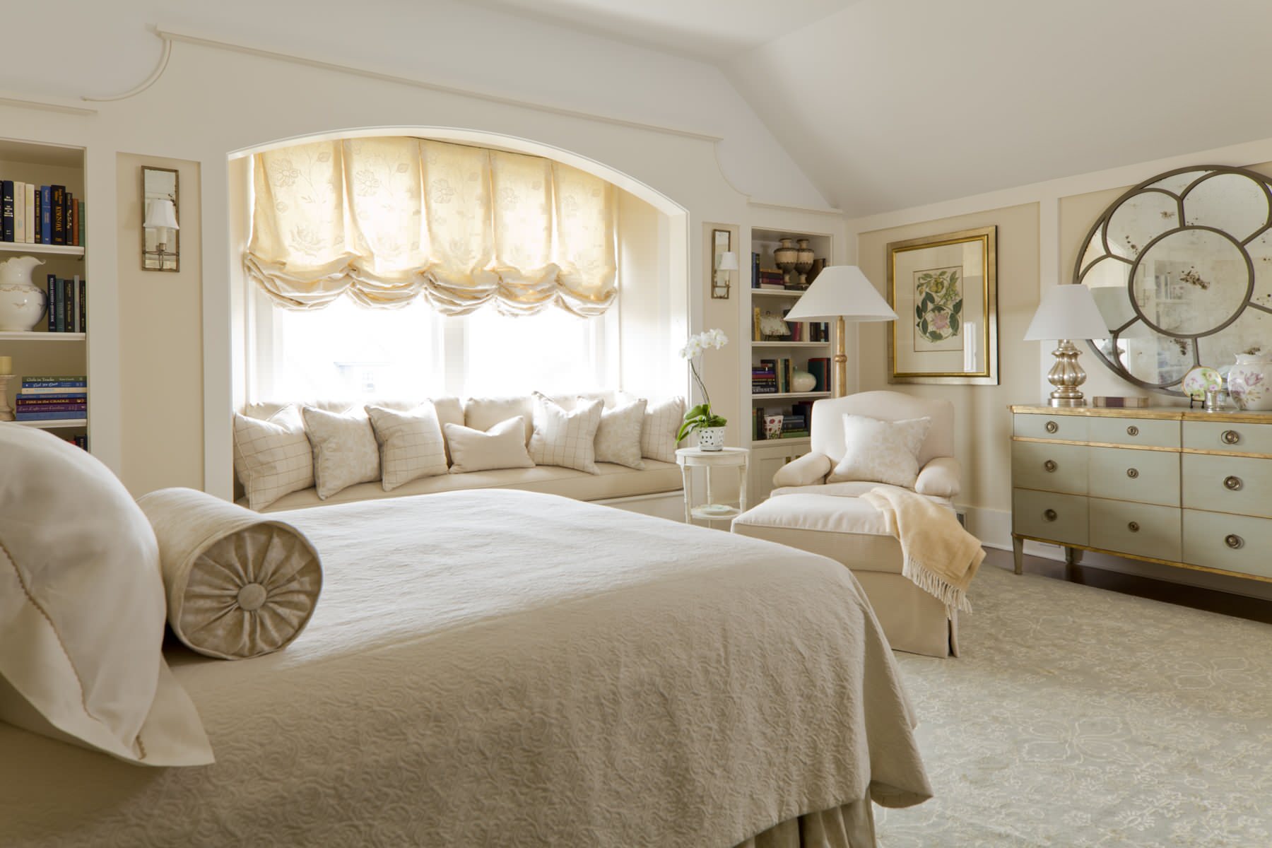 Не квадрат: Какие шторы подойдут окну арочной формы