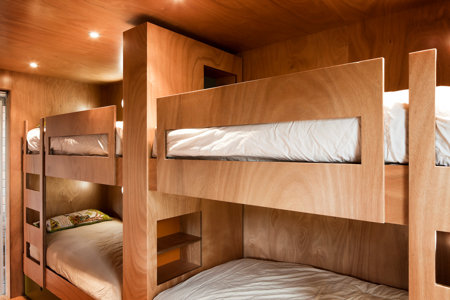 Houzz Новая Зеландия: Пляжный коттедж необычной конструкции