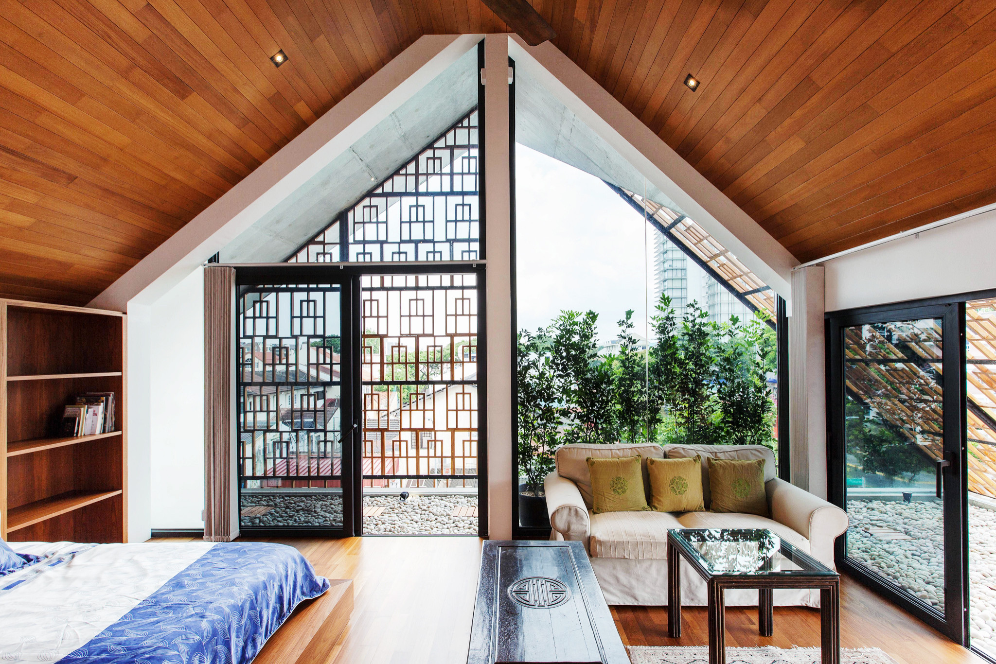 Houzz Сингапур: Бунгало с резным фасадом - ширмой