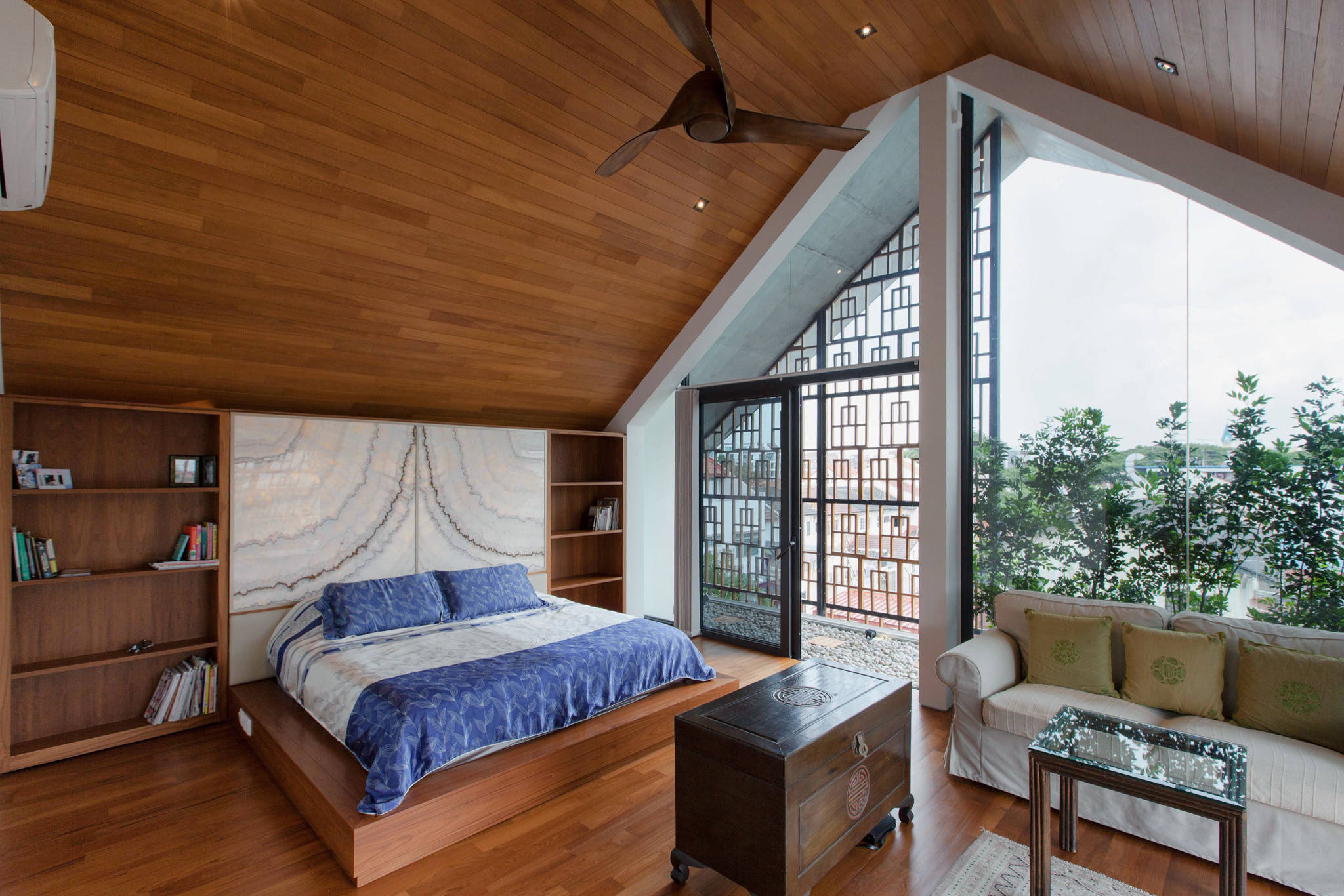 Houzz Сингапур: Бунгало с резным фасадом - ширмой