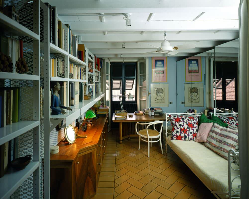 Houzz Италия: Квартира с оптической фреской-обманкой