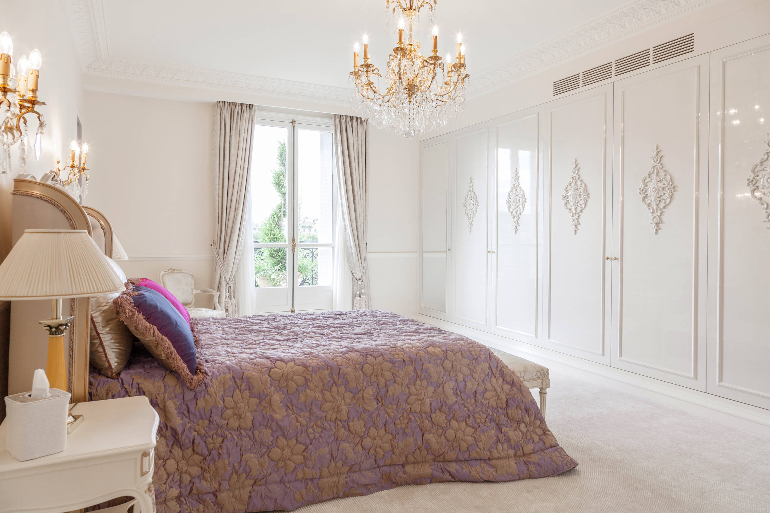 Наше всё: Классическому дизайну в маленькой квартире быть!