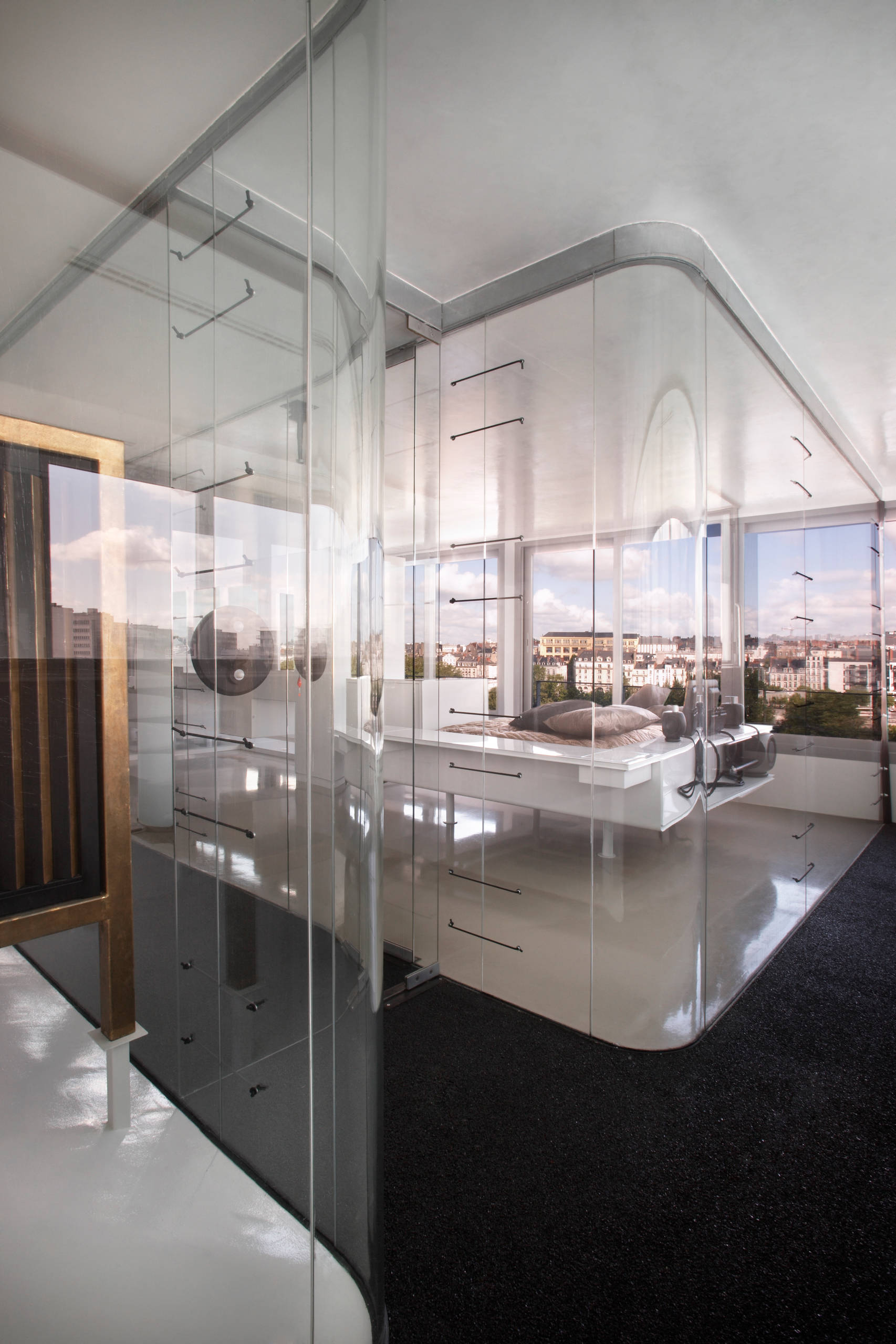 Итак, ваш стиль... футуризм