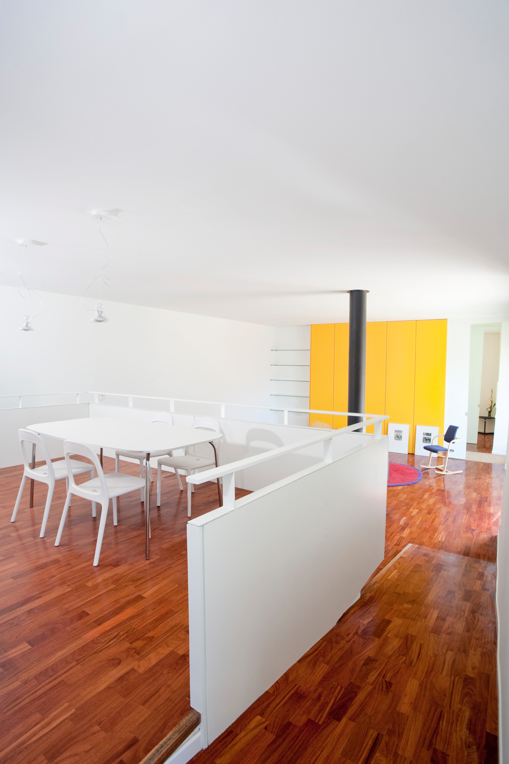 Houzz Испания: Дом для двух семей в горной долине