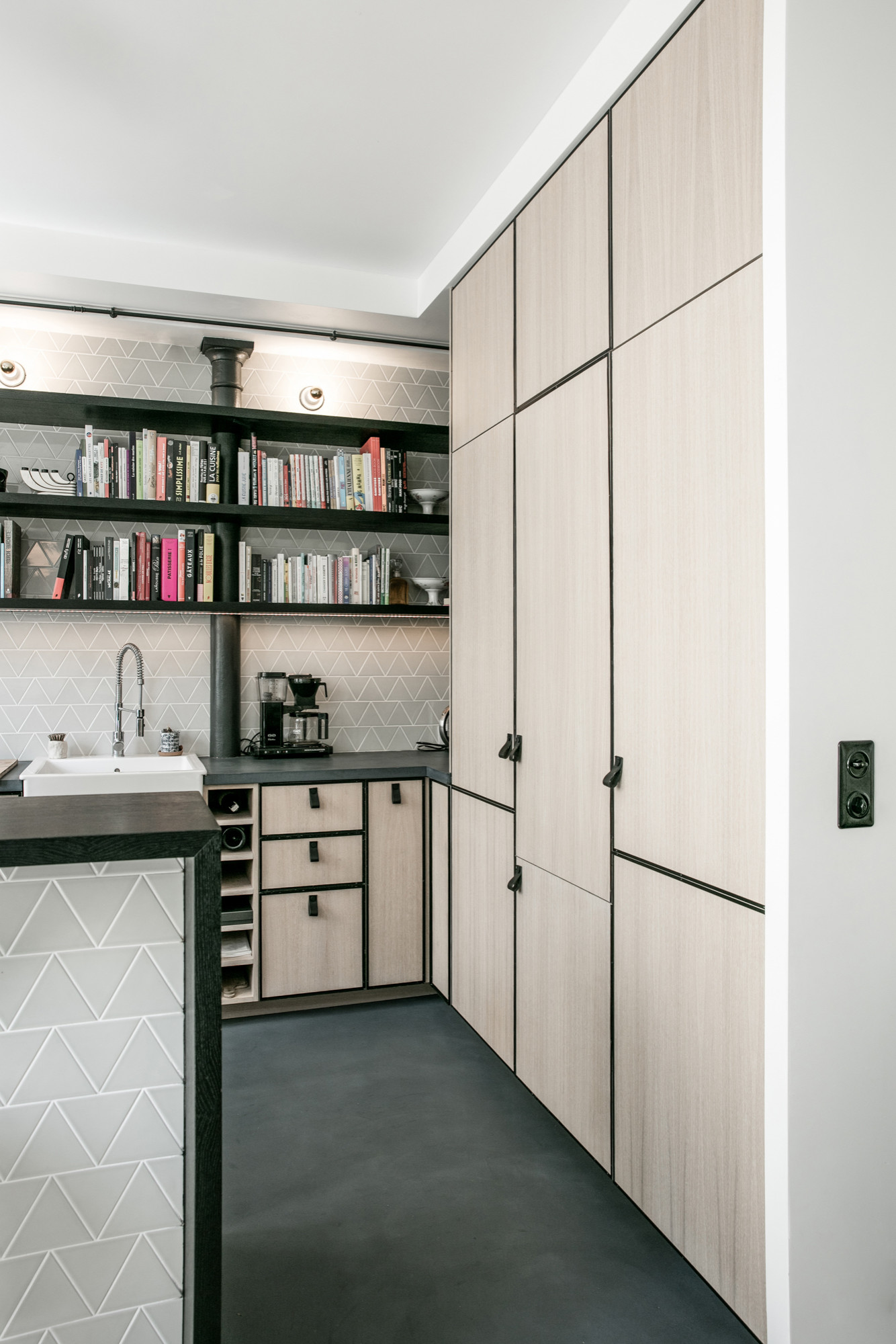 До и после: 5 французских кухонь, в которых легко узнать наши