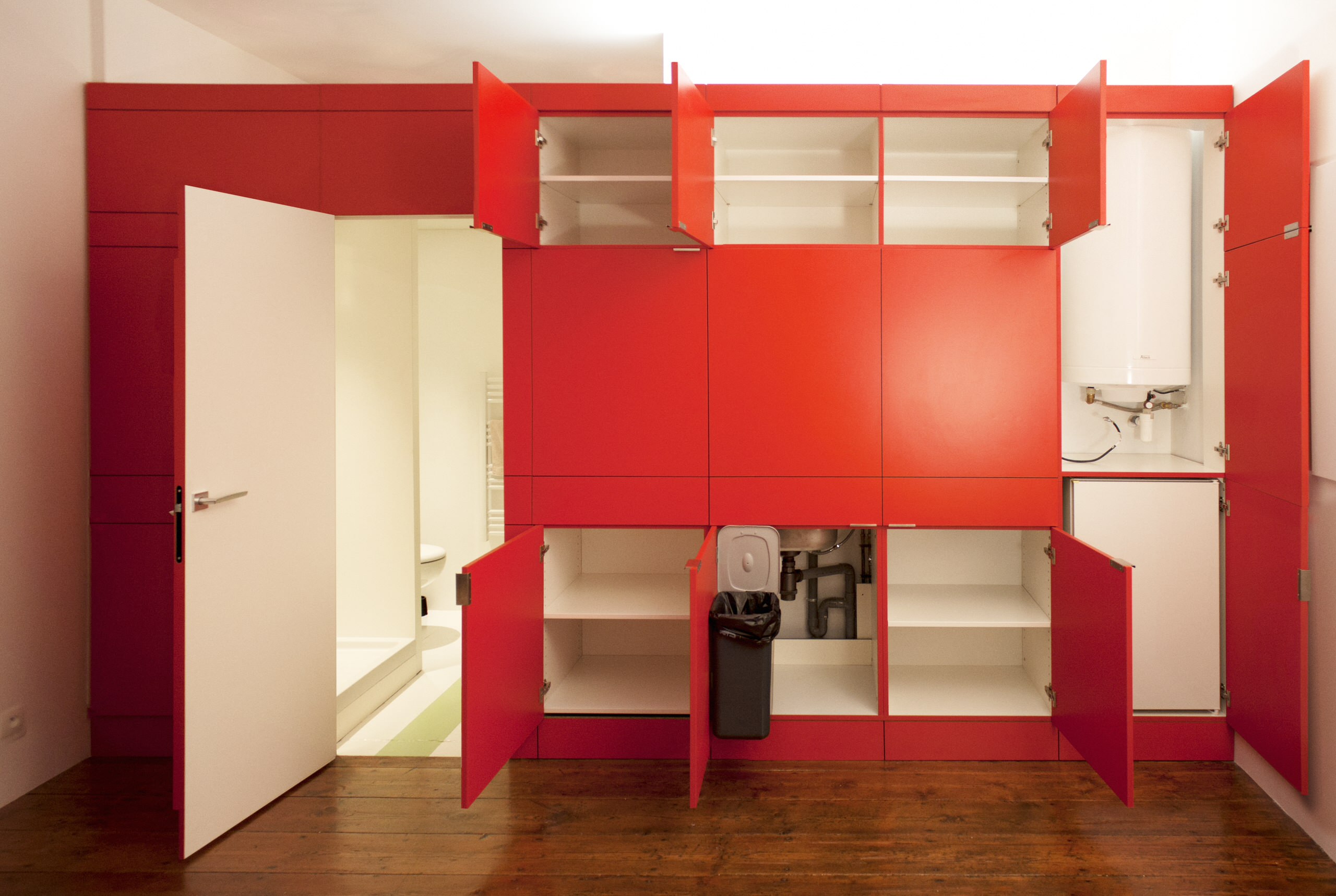 Невидимки: 7 кухонь, которые играют в прятки