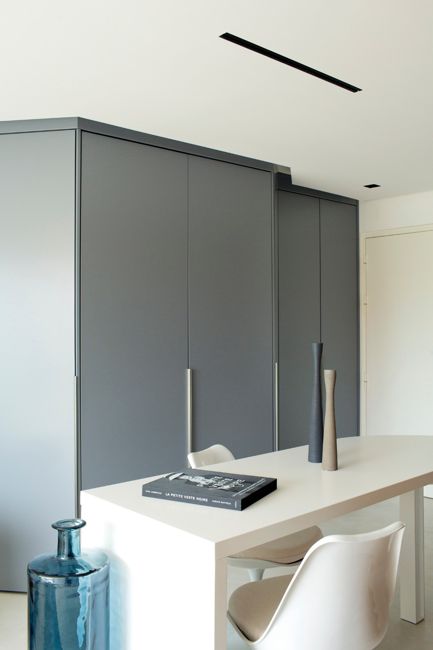 Невидимки: 7 кухонь, которые играют в прятки