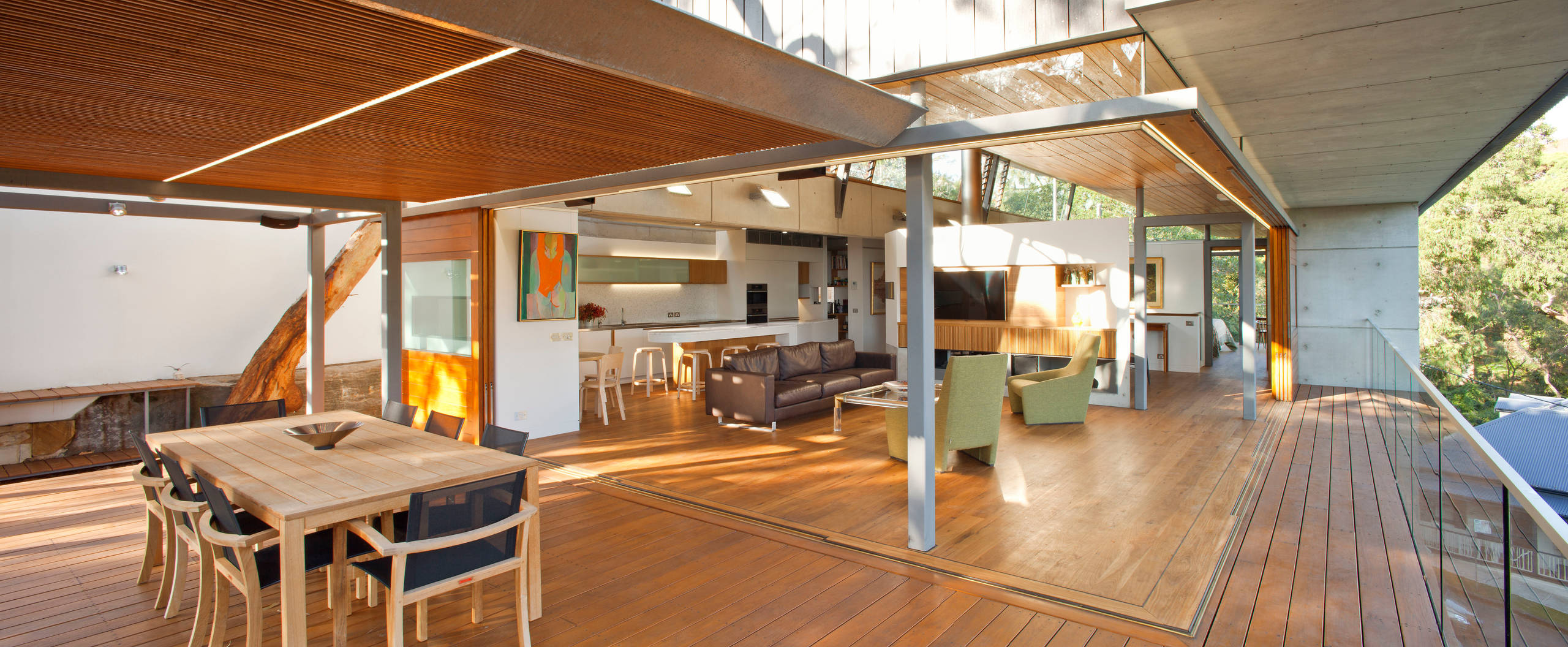 Houzz Австралия: Дом под эвкалиптами с видом на долину