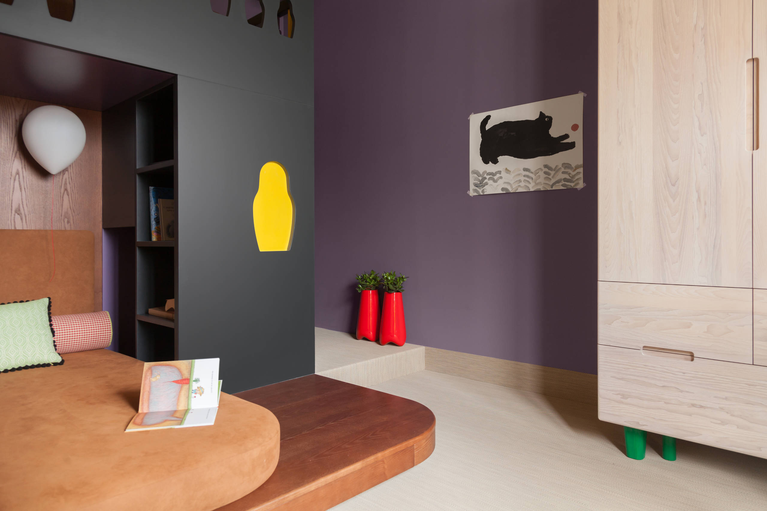 Houzz тур: Ретрофутуризм в бывшей «двушке»