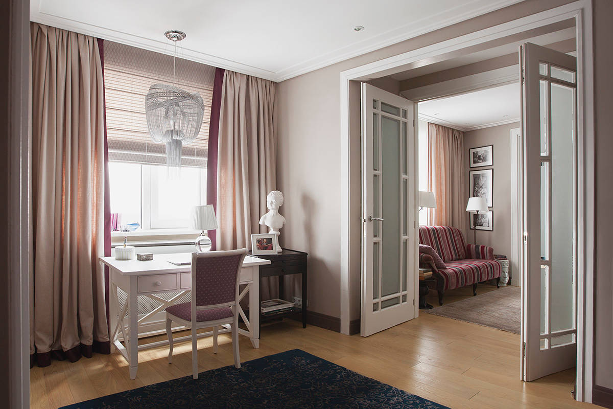 Houzz тур: Современная классика и анфилады в семейной квартире