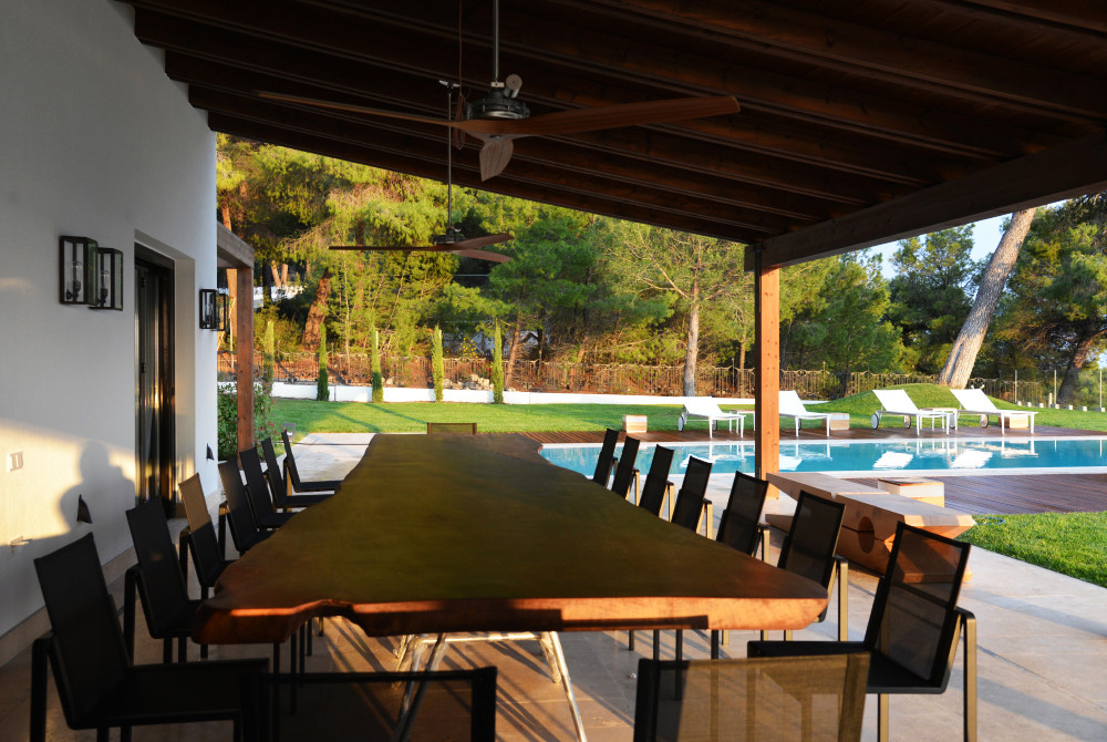 Houzz тур: Дом в Греции с видом на самое синее море и сосновый лес