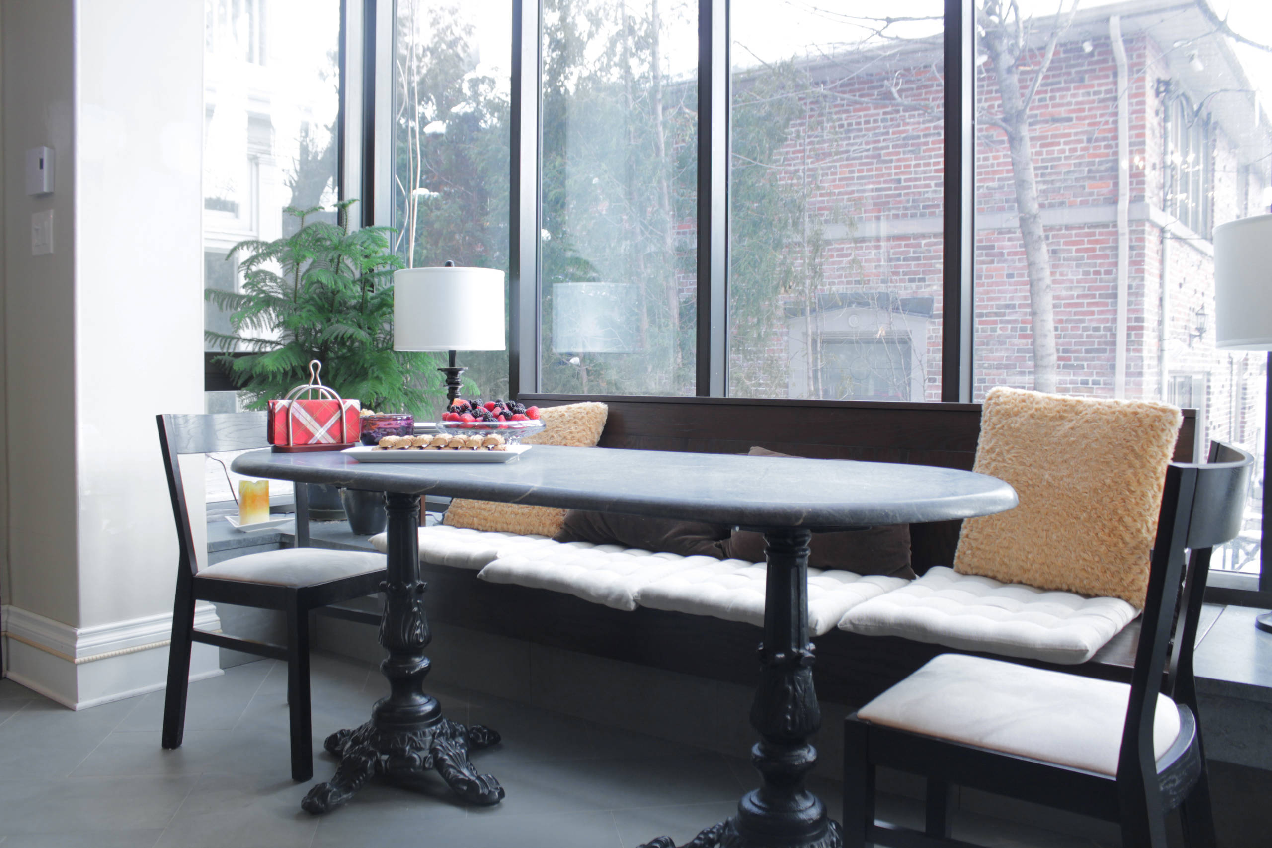 Как в кафе: 14 маленьких столовых в любом месте квартиры