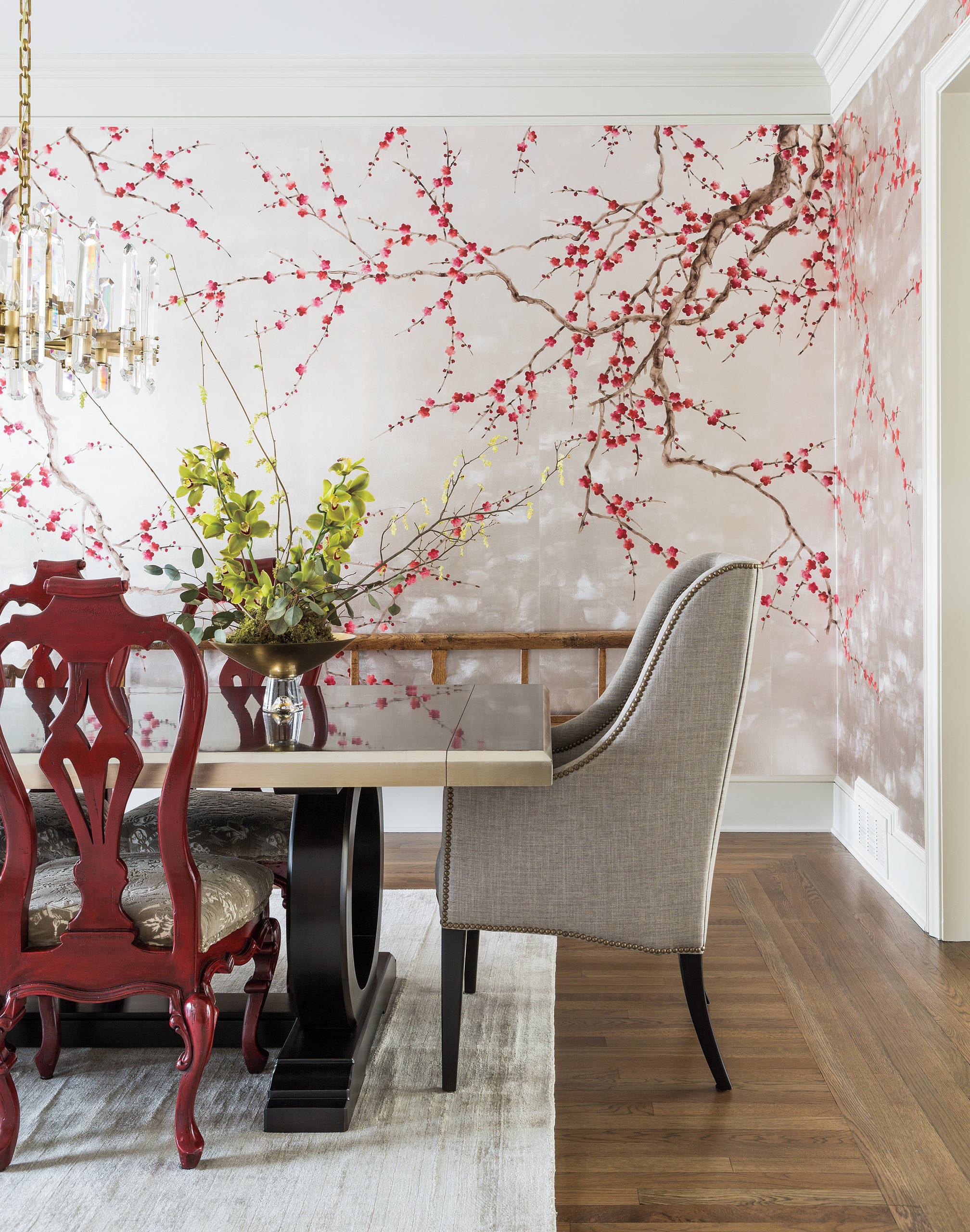 Дорого и сердито: Стеновые декоративные панели вместо обоев и краски